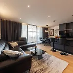 Ballerina-luxury & Modern, Sea View, Private Garage Parking, Eeasy Access To & Old Town Appartamento