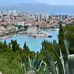 Ballerina-luxury & Modern, Sea View, Private Garage Parking, Eeasy Access To & Old Town Appartamento