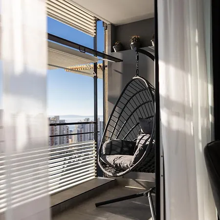 Ballerina-luxury & Modern, Sea View, Private Garage Parking, Eeasy Access To & Old Town 아파트 *