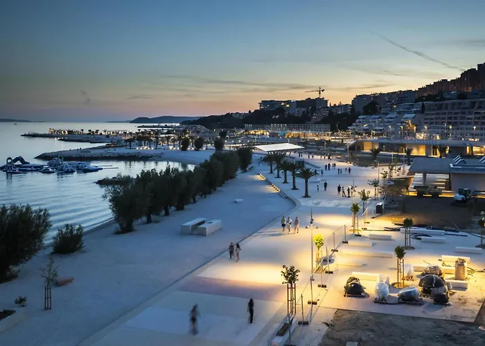 Ballerina-luxury & Modern, Sea View, Private Garage Parking, Eeasy Access To & Old Town Apartment *