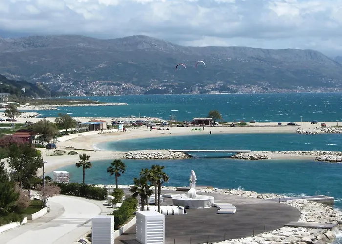 Apartment Ballerina-luxury & Modern, Sea View, Private Garage Parking, Eeasy Access To & Old Town *