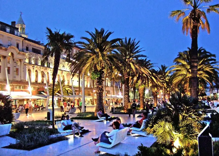 Ballerina-luxury & Modern, Sea View, Private Garage Parking, Eeasy Access To & Old Town Split